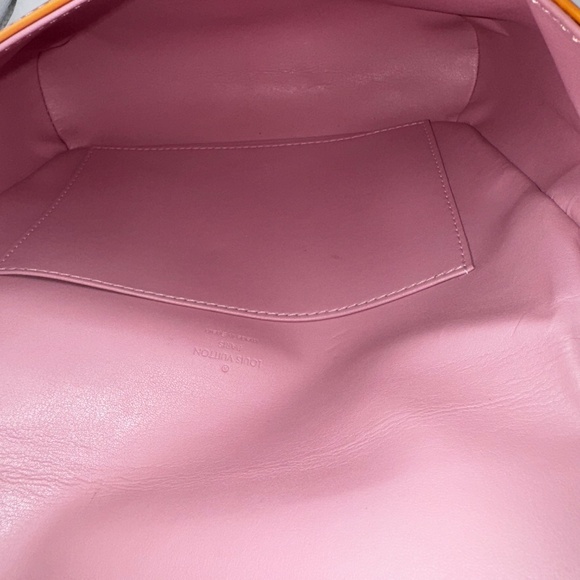 Louis Vuitton Yellow Thompson Patent Vernis Shoulder Bag - Picture 7 of 13